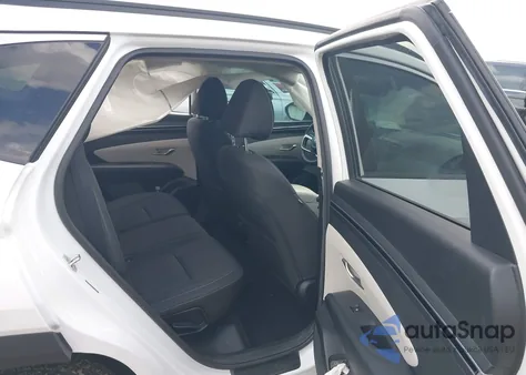 2022 Hyundai Tucson Sel z USA, uszkodzony, nr VIN 5NMJB3AE3NH123244